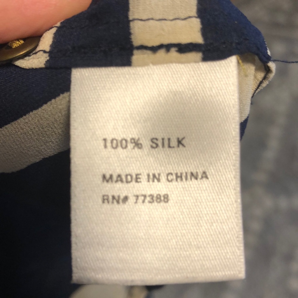 Silk top - Picture 5 of 5